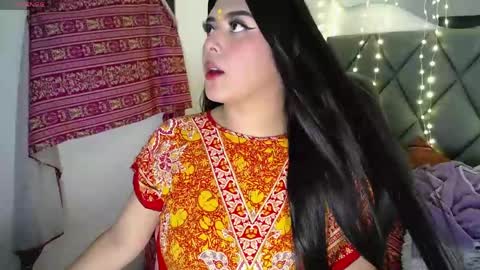 devika online show from 04/25/26, 07:11
