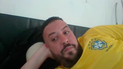 Snapshot of devil_angel66 chatting on 05/01/26, 05:50 devil_angel66 online show from 05/01/26, 05:50