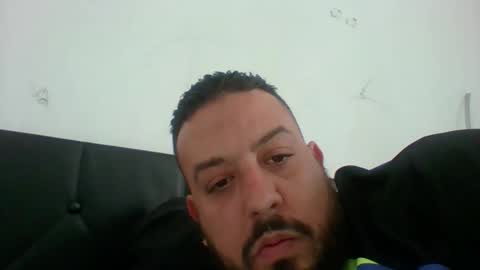 Snapshot of devil_angel66 chatting on 05/06/26, 03:39 devil_angel66 online show from 05/06/26, 03:39