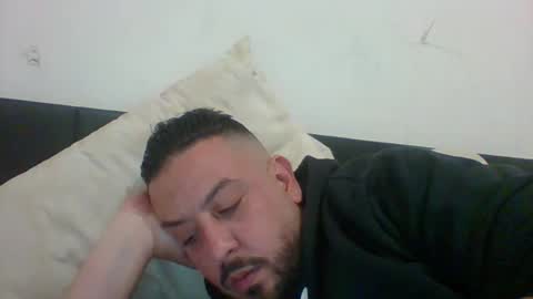 Snapshot of devil_angel66 chatting on 05/17/26, 08:16 devil_angel66 online show from 05/17/26, 08:16