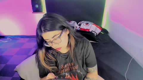  L I NA  online show from 01/19/25, 02:15