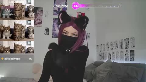 Snapshot of deviliaaa chatting on 12/23/24, 11:04 Devil online show from 12/23/24, 11:04