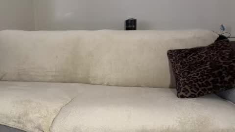 Snapshot of deviliaaa chatting on 04/03/26, 10:24 Devil online show from 04/03/26, 10:24