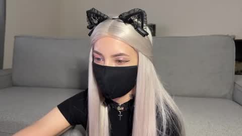 Snapshot of deviliaaa chatting on 04/06/26, 10:49 Devil online show from 04/06/26, 10:49