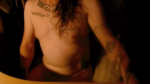 Snapshot of devillovesanything777 chatting on 09/22/25, 06:04 devillovesanything777 online show from 09/22/25, 06:04