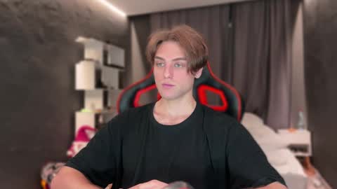 devilnut1 online show from 11/15/25, 06:33