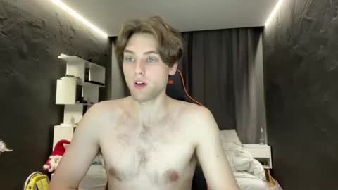 devilnut1 online show from 11/18/25, 07:13