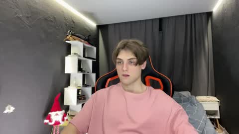 devilnut1 online show from 11/26/25, 06:53