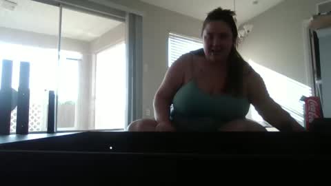 Dani online show from 02/28/25, 09:12