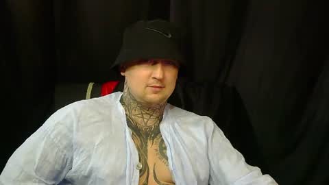 Snapshot of devilwithtats chatting on 07/20/26, 01:02 Lucian online show from 07/20/26, 01:02