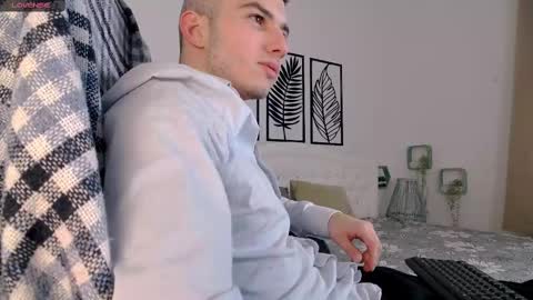 devin_ho online show from 02/11/25, 02:14