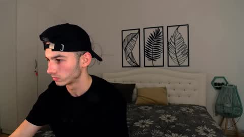 devin_ho online show from 02/21/25, 09:32