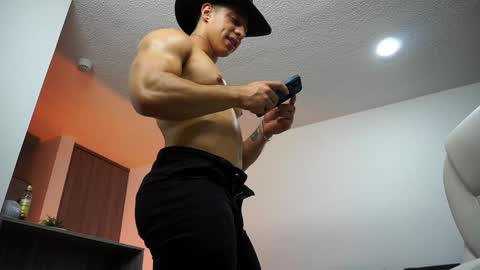 Devin Hunter online show from 01/10/25, 12:49