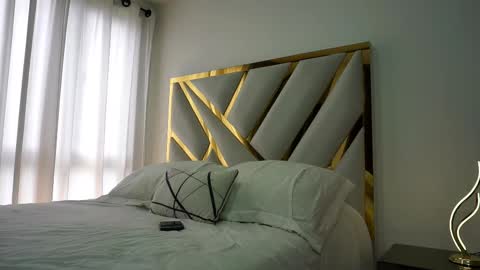 Devin Hunter online show from 02/13/25, 06:38