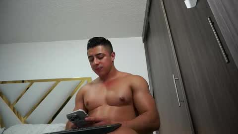 Devin Hunter online show from 10/01/25, 01:11