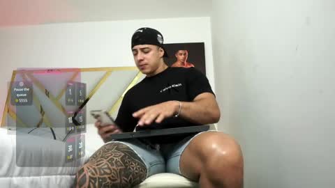 Snapshot of devin_hunter chatting on 06/06/26, 06:45 Devin Hunter online show from 06/06/26, 06:45