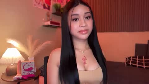 Devine Greyson online show from 11/23/25, 12:27