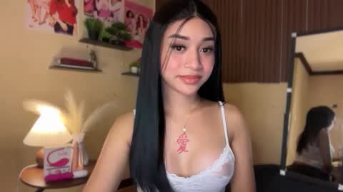 Devine Greyson online show from 12/21/25, 10:44