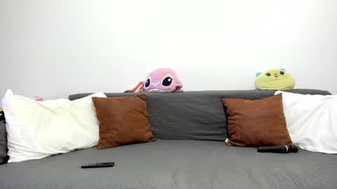 Snapshot of devinesex chatting on 09/15/25, 05:07 Misha online show from 09/15/25, 05:07