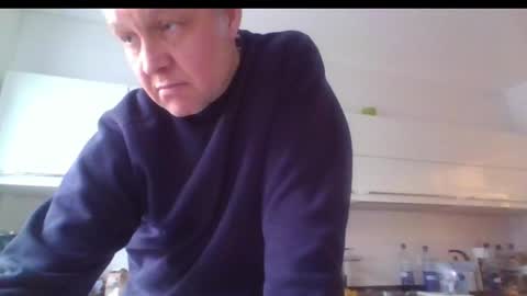 Snapshot of devon_nite chatting on 12/12/24, 09:08 Devon online show from 12/12/24, 09:08