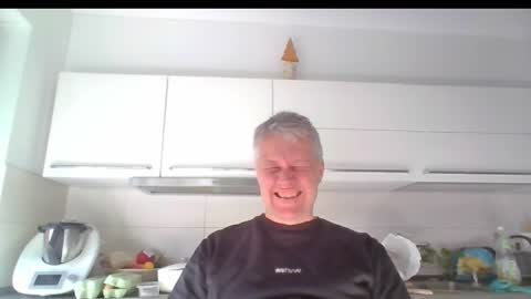 Snapshot of devon_nite chatting on 02/08/25, 10:39 Devon online show from 02/08/25, 10:39