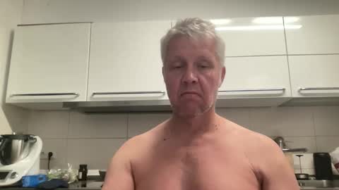 Snapshot of devon_nite chatting on 09/08/25, 09:14 Devon online show from 09/08/25, 09:14