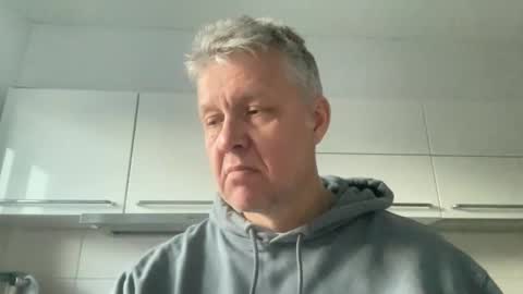 Devon online show from 11/21/25, 07:51