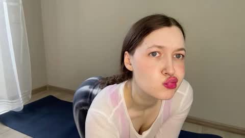 Angel online show from 09/16/25, 10:05