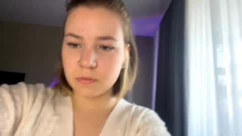 Snapshot of devontaneja chatting on 04/13/26, 06:30 devontaneja online show from 04/13/26, 06:30