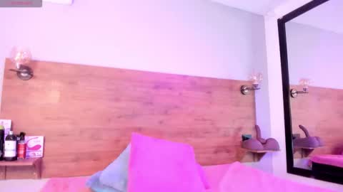 Snapshot of devoraevanss1 chatting on 01/18/26, 06:12 Mrs Devora online show from 01/18/26, 06:12