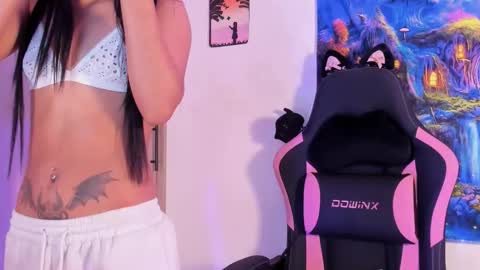 Sara 3 online show from 01/06/26, 08:23