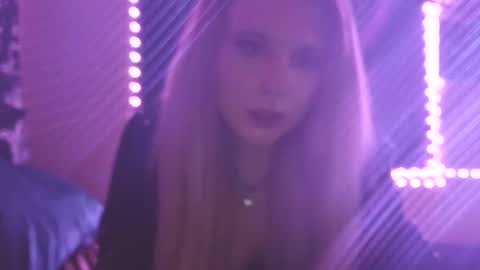 devyn winter online show from 04/06/26, 11:49