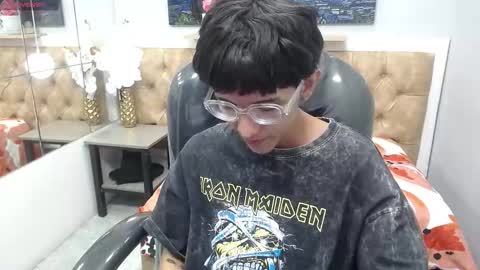 Snapshot of dewon20_ chatting on 03/27/26, 02:06 Andy online show from 03/27/26, 02:06