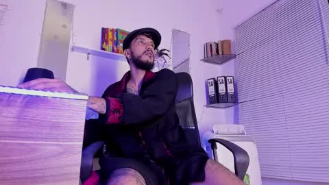 dex_ak586 online show from 11/04/25, 12:43