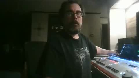 Mike Sounde online show from 05/10/26, 03:33
