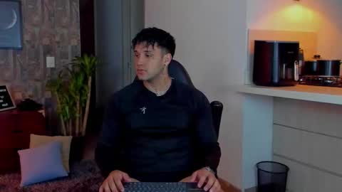 JULIAN online show from 11/30/25, 12:14