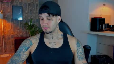 JULIAN online show from 02/06/26, 01:10