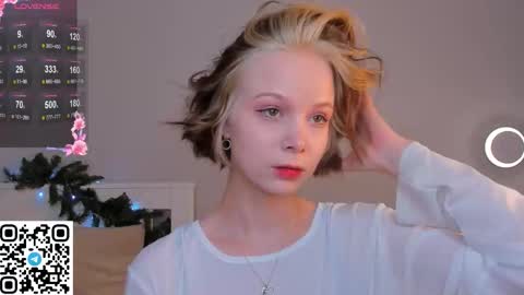 Kira online show from 01/12/26, 02:22