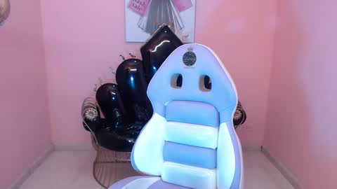 Snapshot of dhalton_x chatting on 02/15/26, 01:52 Dhalton online show from 02/15/26, 01:52