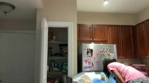 Dolly online show from 02/03/26, 06:40