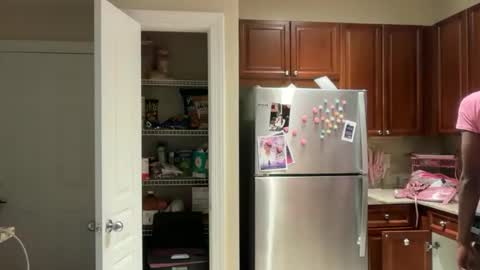 Dolly online show from 02/04/26, 03:01