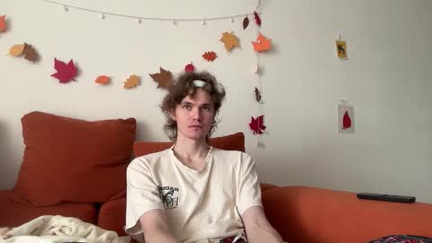 Di Alex online show from 10/31/25, 09:32