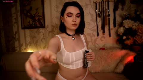 Snapshot of dia__diana chatting on 02/07/25, 12:06 Diana Di Honey online show from 02/07/25, 12:06