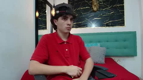   online show from 10/15/25, 08:20