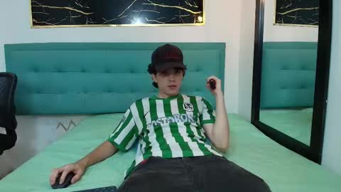   online show from 10/30/25, 08:20