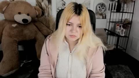 Dia online show from 01/18/26, 07:28