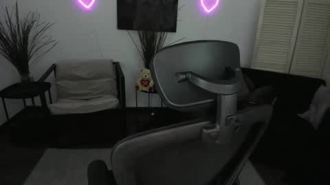 Dia online show from 02/22/26, 07:34