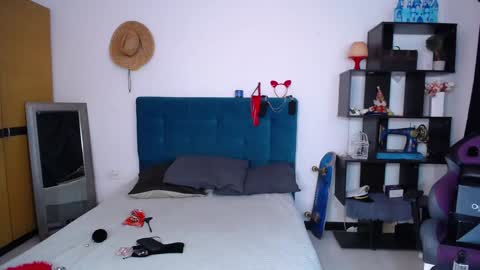 Snapshot of diabla_sexyboobs chatting on 01/12/25, 12:18 D I A B L A online show from 01/12/25, 12:18