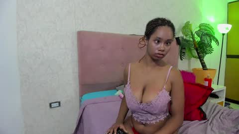 Snapshot of diabla_sexyboobs chatting on 01/20/25, 03:15 D I A B L A online show from 01/20/25, 03:15