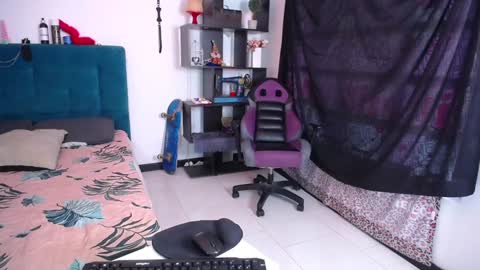 Snapshot of diabla_sexyboobs chatting on 01/25/25, 03:41 D I A B L A online show from 01/25/25, 03:41